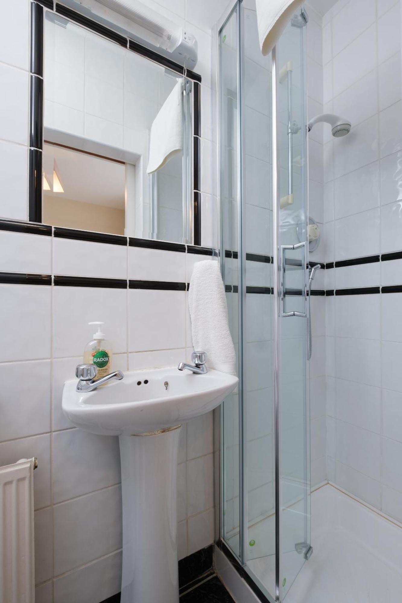 Four Seasons B&B Galway Dış mekan fotoğraf
