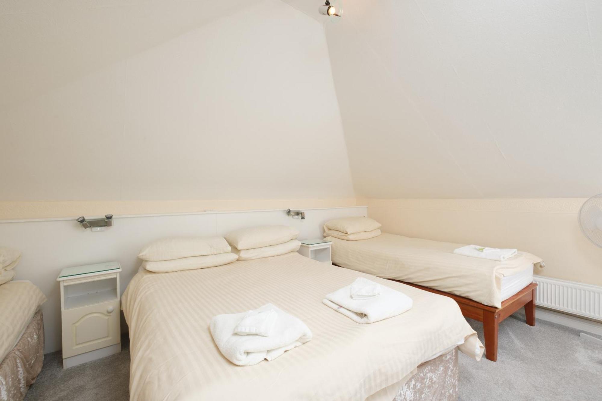 Four Seasons B&B Galway Dış mekan fotoğraf