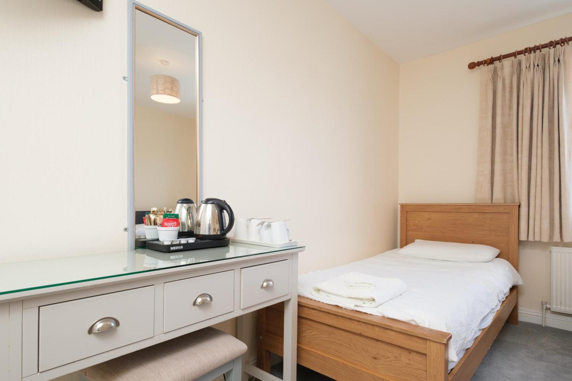 Four Seasons B&B Galway Dış mekan fotoğraf