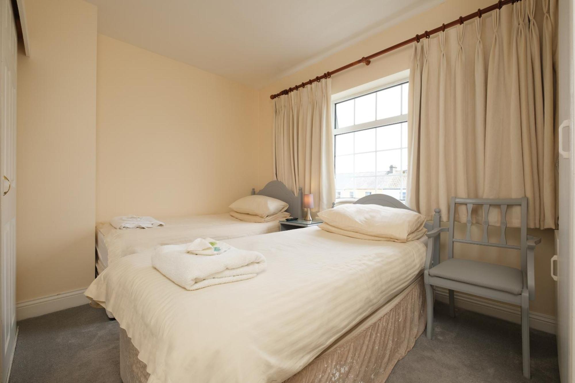 Four Seasons B&B Galway Dış mekan fotoğraf