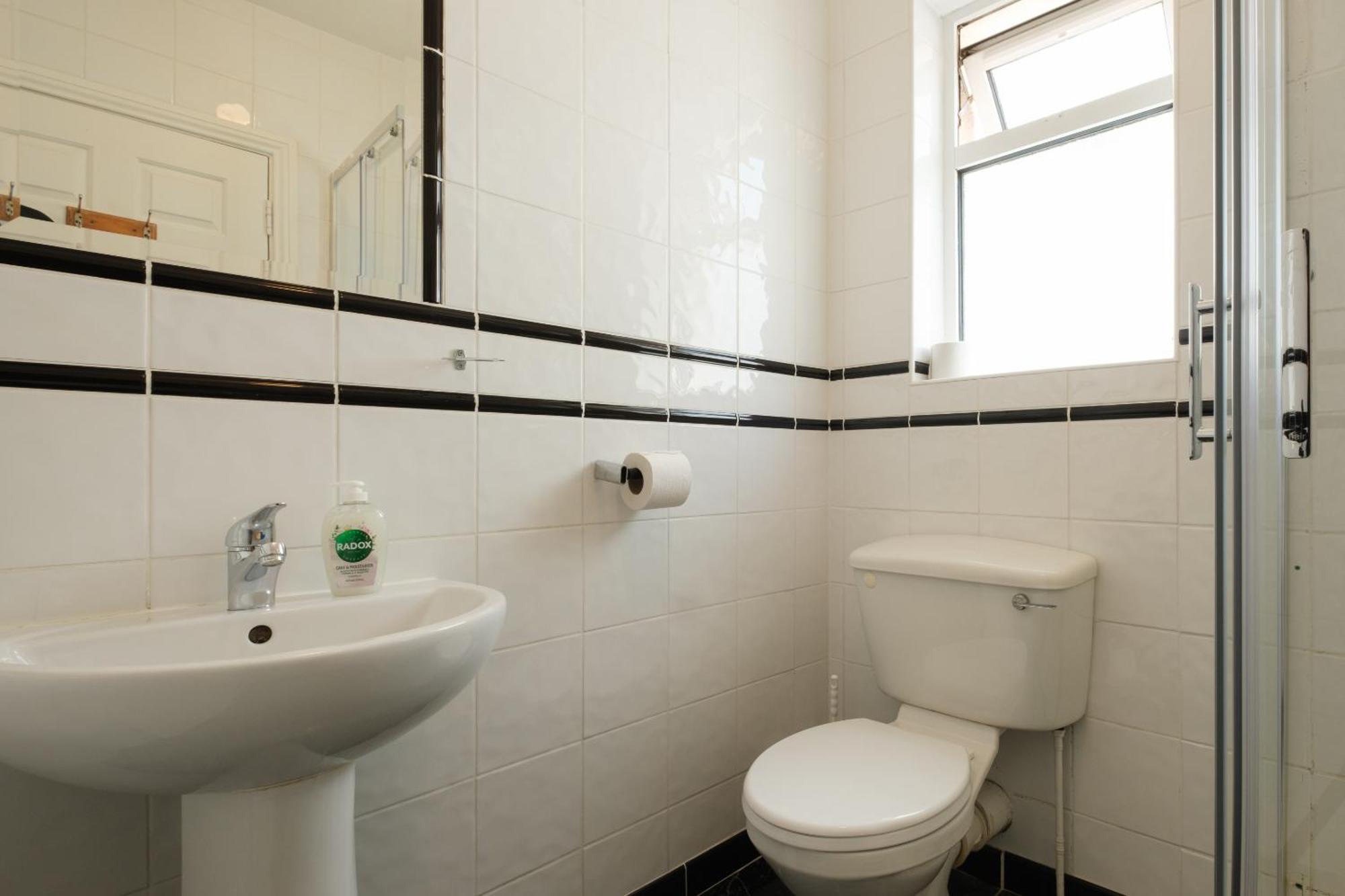 Four Seasons B&B Galway Dış mekan fotoğraf